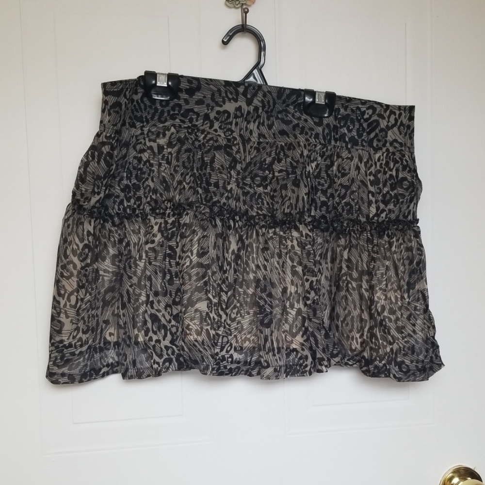 Animal print skirt XL NWT
